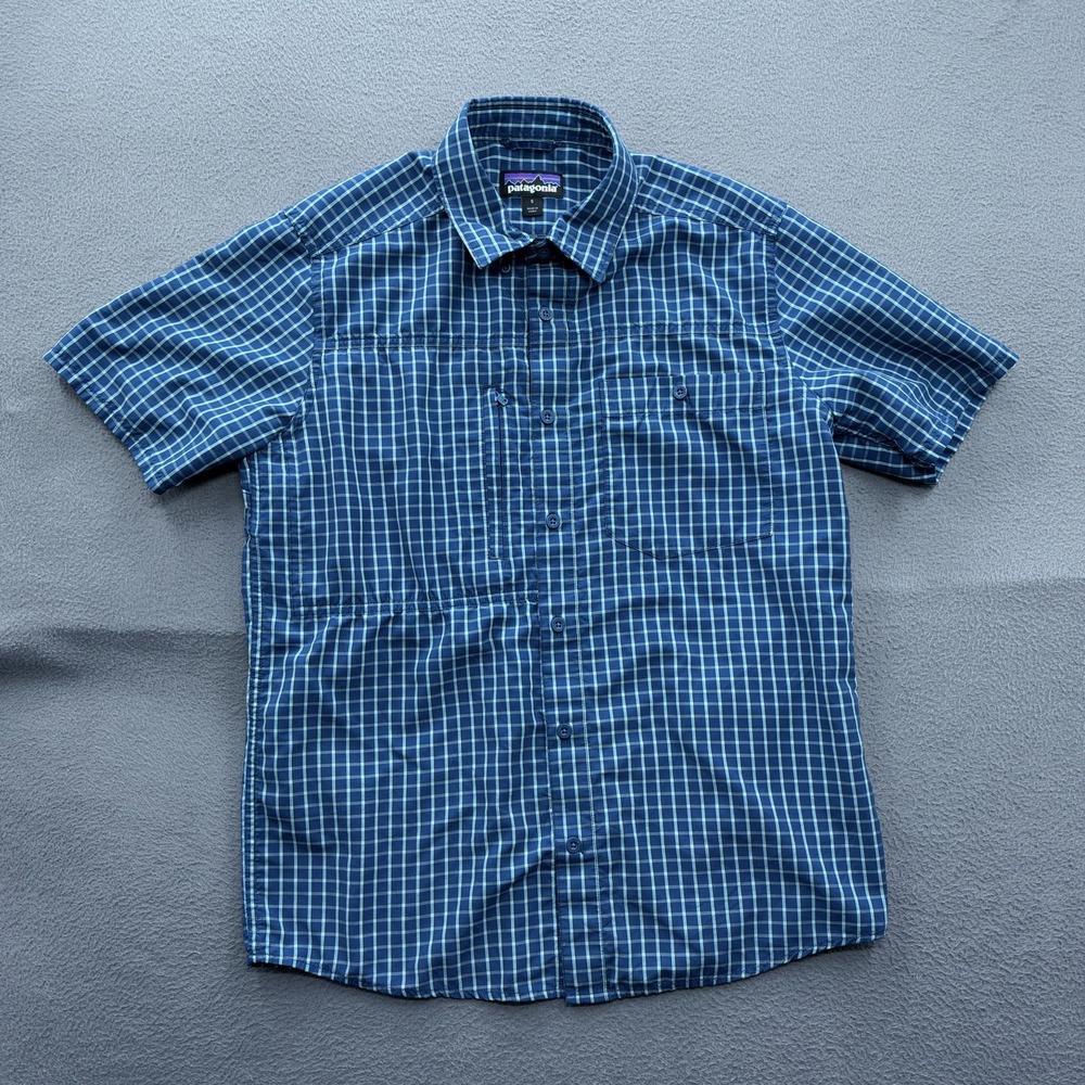 Patagonia Shirt Mens Small Blue Check Short Sleeve Button Up Hiking Outdoor